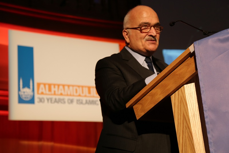 Prince Elhassan emphasised the importance of living without discriminating groups in society.