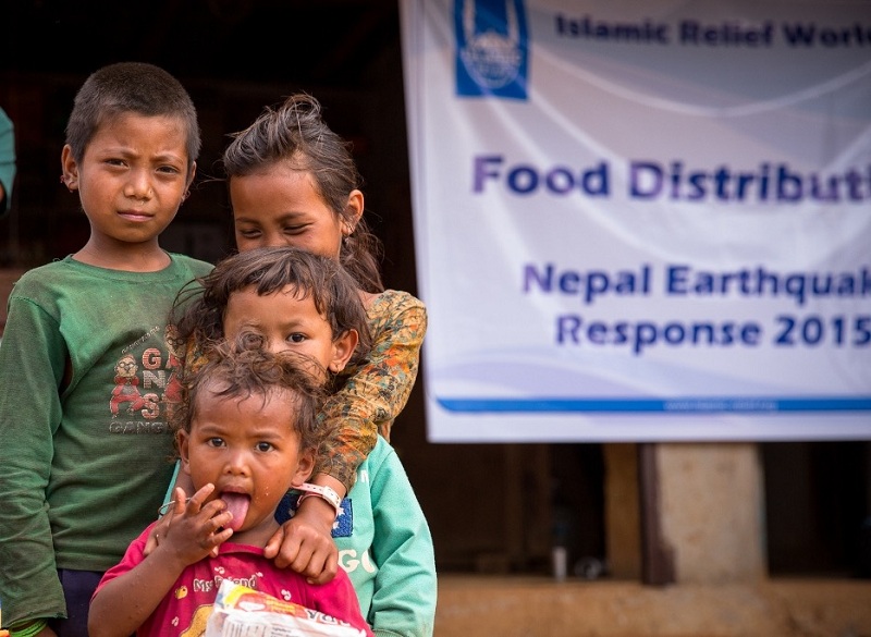 Islamic Relief distributes food in Nepal