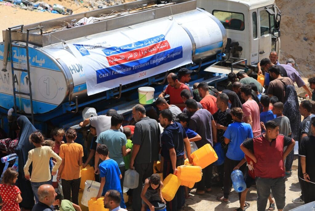 Islamic Relief water truck in Gaza