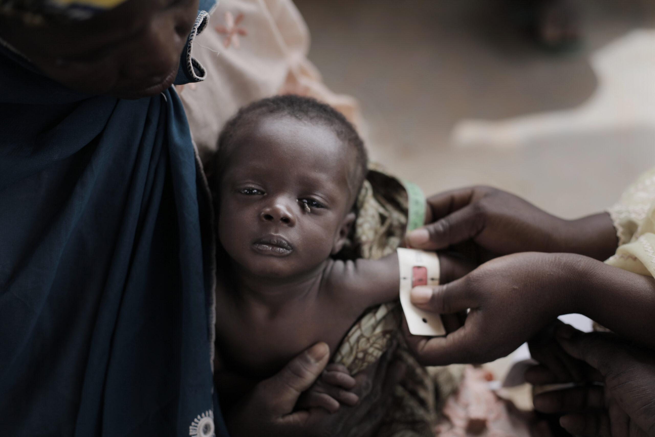 Provide 100 people with medical supplies in Sudan